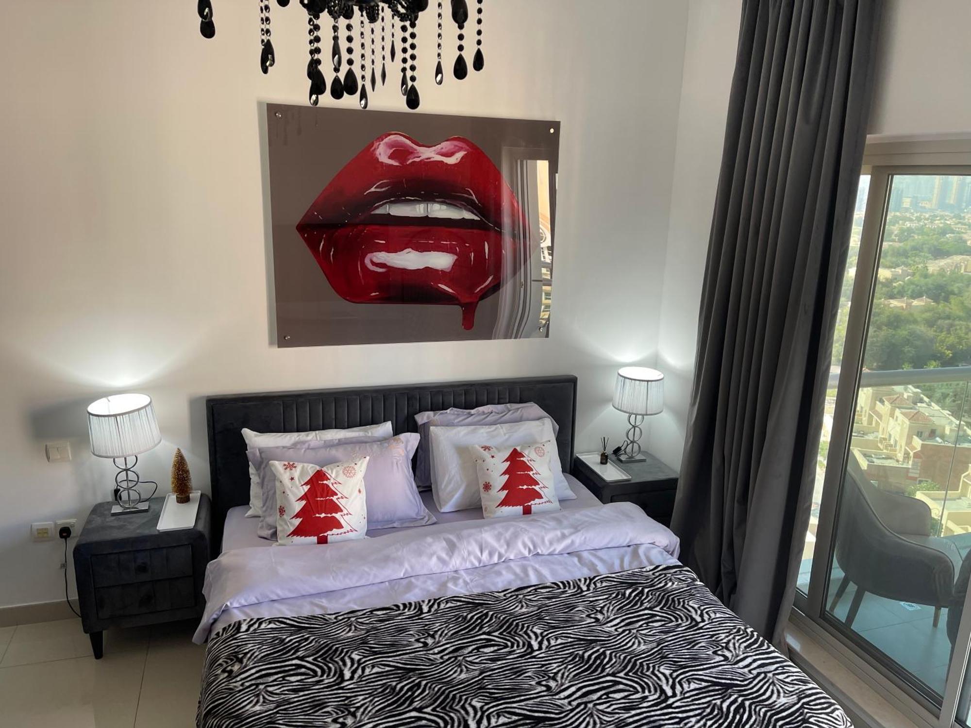 Great View, Dubai Sportcity, Parking Included, Nice Apartments Экстерьер фото