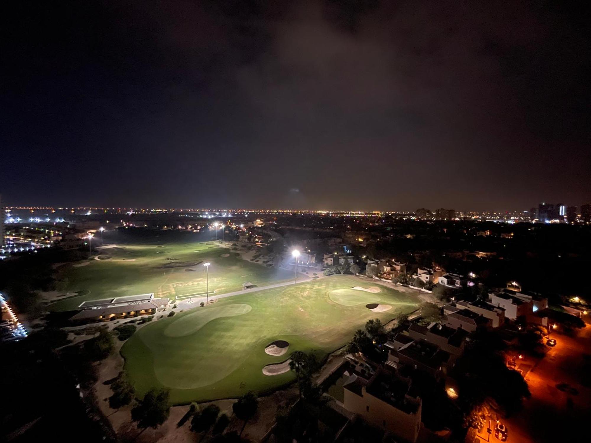 Great View, Dubai Sportcity, Parking Included, Nice Apartments Экстерьер фото