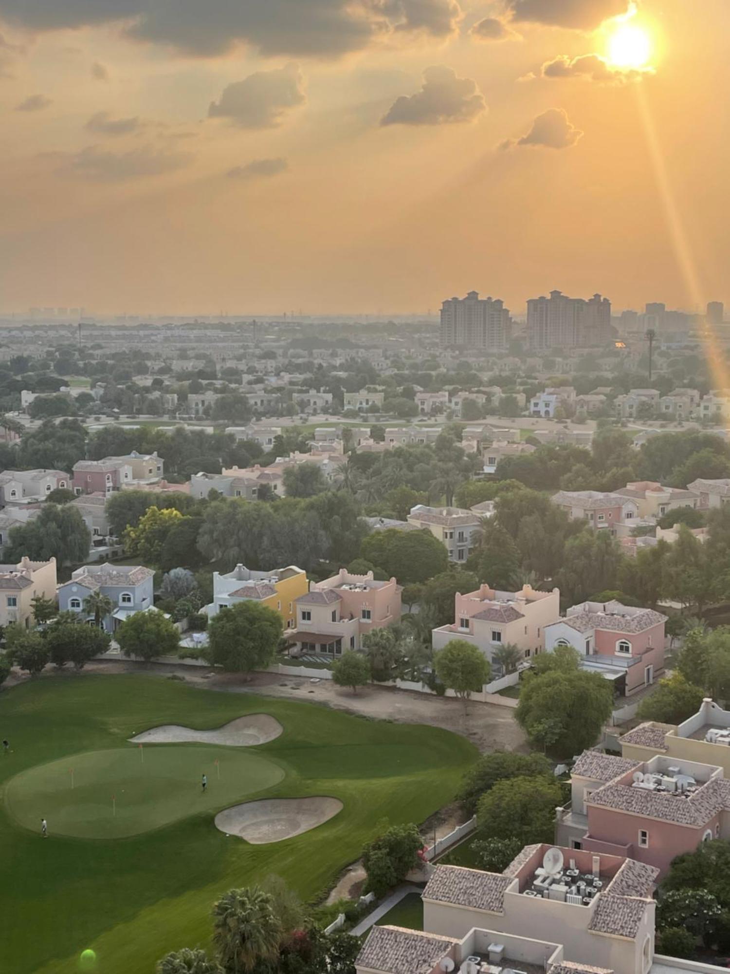 Great View, Dubai Sportcity, Parking Included, Nice Apartments Экстерьер фото