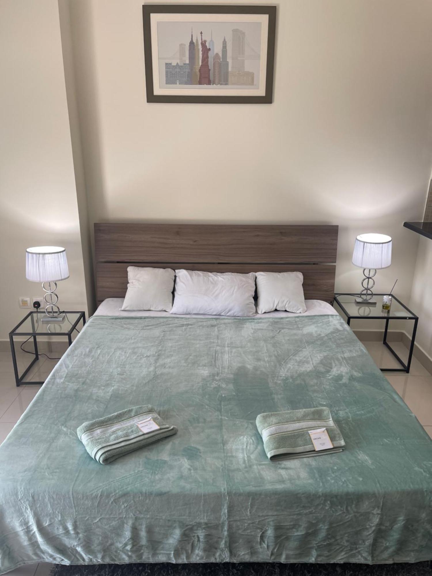 Great View, Dubai Sportcity, Parking Included, Nice Apartments Экстерьер фото